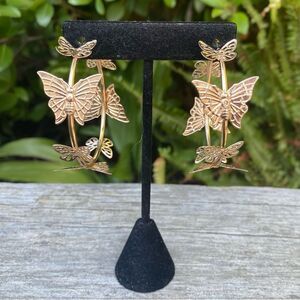NWT New Urban Outfitters (UO) Emma Icon Gold Butterfly Hoop Earrings Spring